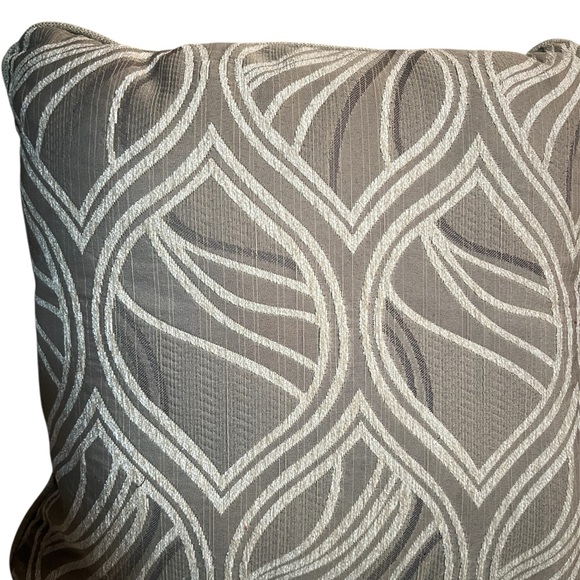 Nicole Miller Home Elegant Gray Patterned Throw Pillows 20”x 20” - Picture 5 of 5